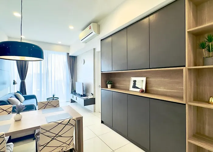 Balcony Unit II & The Robertson Residence 33F