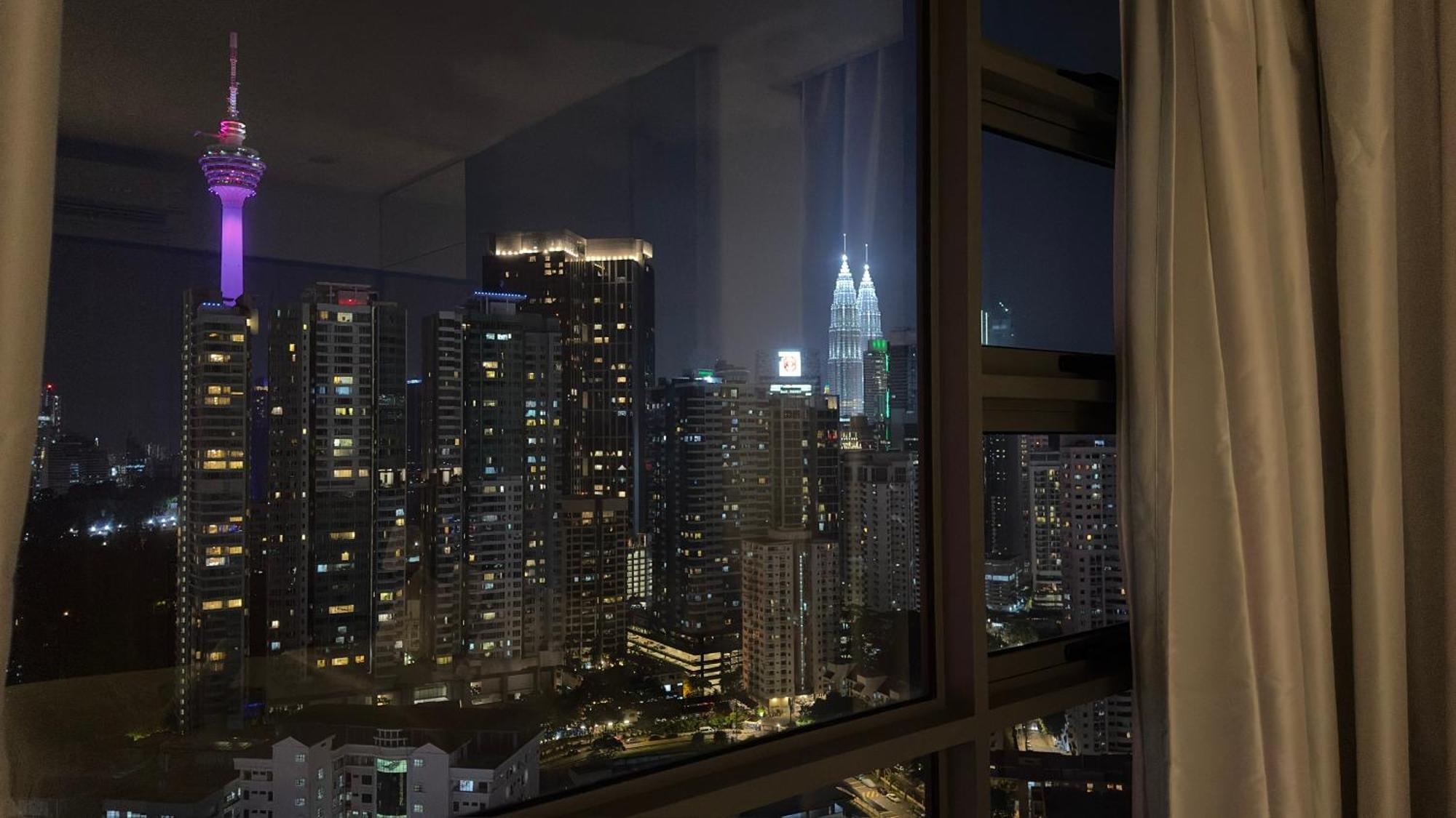 Balcony Unit Ii & The Robertson 33f Pangsapuri Kuala Lumpur