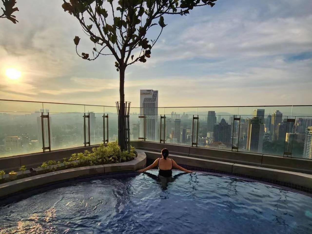Balcony Unit Ii & The Robertson 33f Kuala Lumpur