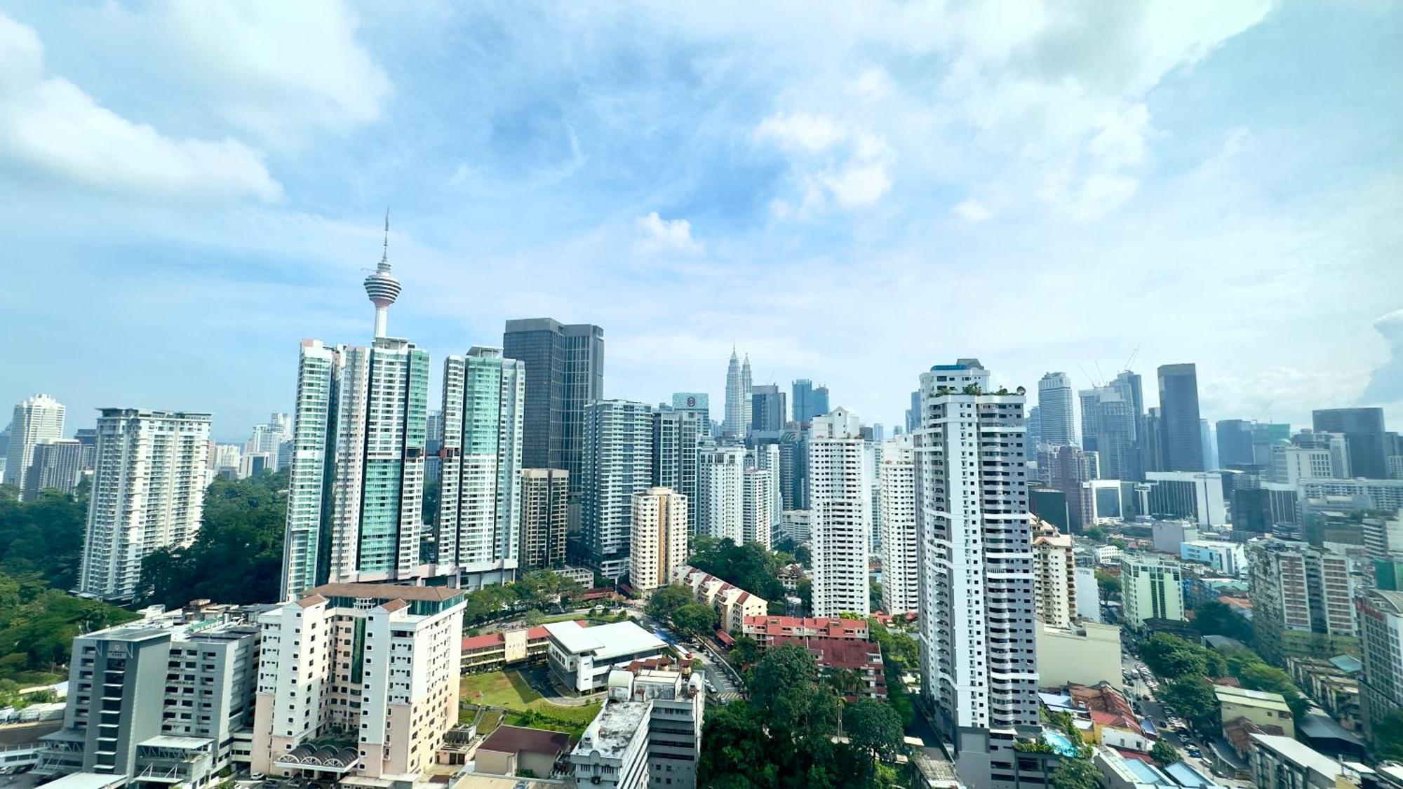 Balcony Unit Ii & The Robertson 33f Pangsapuri *