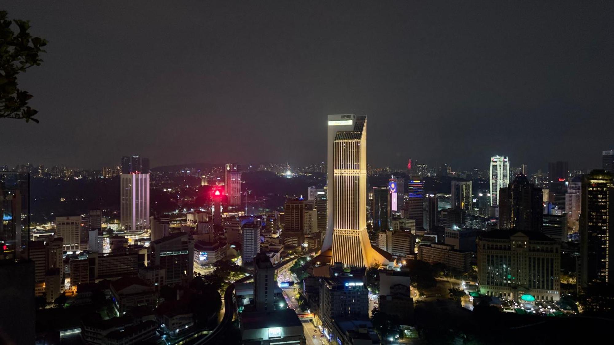 Balcony Unit Ii & The Robertson 33f Pangsapuri Kuala Lumpur