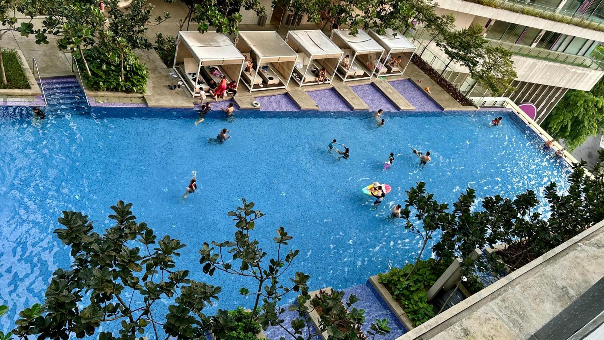 Pangsapuri Balcony Unit Ii & The Robertson 33f *
